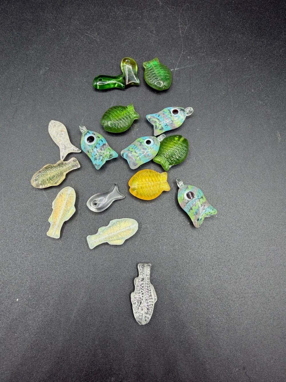 Vintage Glass Fish Beads Pendants Lot Iridescent Lampwork Jewelry Making 16pc